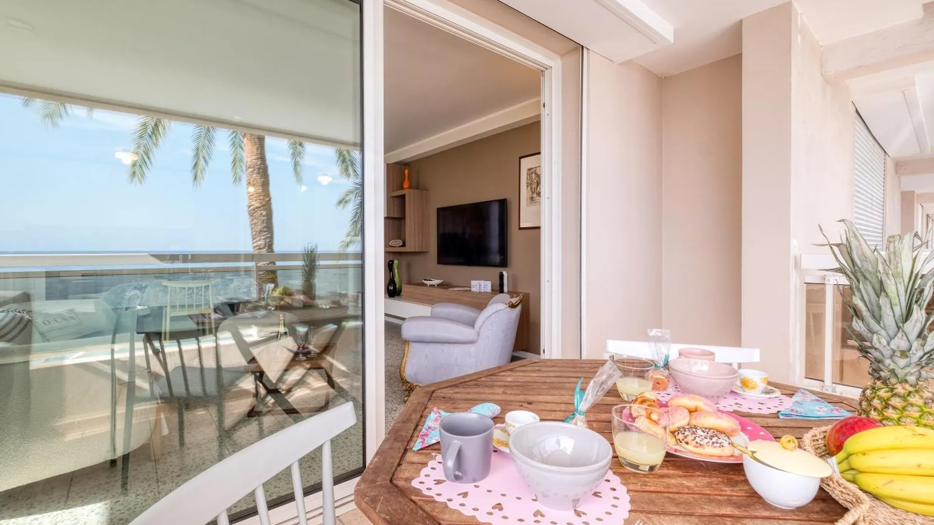 Rives D'Azur Apt - Happy Rentals Menton 0*,  France
